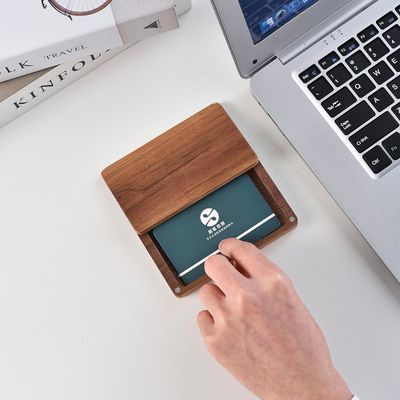 Kartenkoffer aus schwarzem Walnussholz mit Magnetverschluss Holz-Visitenkartenhalter