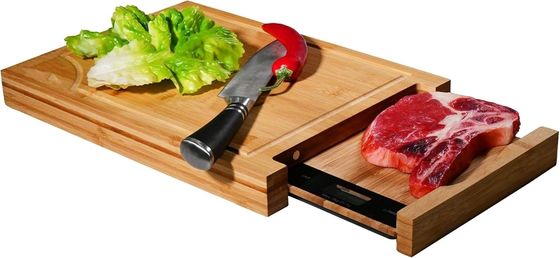 Profi-Bamboo-Schnittbrett mit Skala- und Quadratschnittblöcken