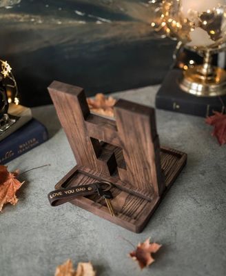 Holztelefonständer für persönliche Jubiläumsgeschenke
