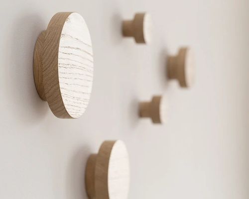 Rustikale Schlüsselhalter aus Holz mit magnetischem Charme