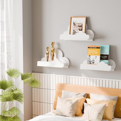 Handgefertigtes Holz-Weißwolken-Buchregal Dekorativ Wandmontiertes Regal mit kleiner Figur