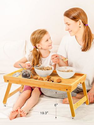 Frühstückservice Bambus-Bettbecher Tisch Modernes Design 16,92 x 12,6 Zoll mit Klappbeinen