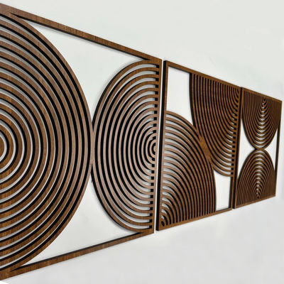 Set aus 3 Boho-Hausgeschenken Großes Holz Wandkunstwerk mit Midcentury Modern Style und Custom Logo