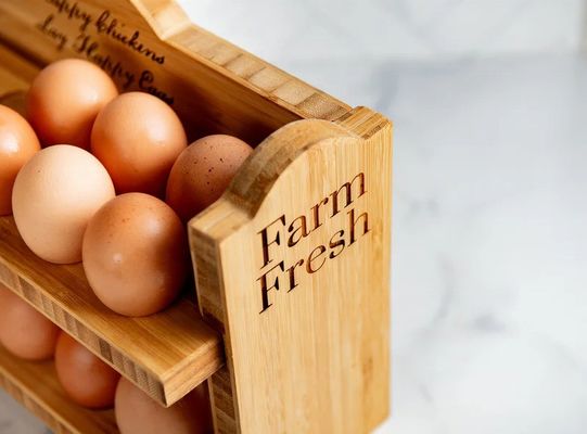 Umweltfreundliche Bambus-Rustika-Holzeierhalter für Kühlschrank oder auf Anfrage