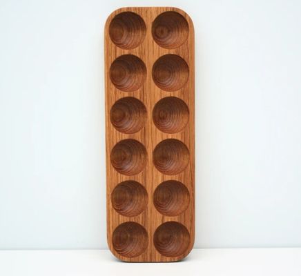 Praktische einstöckige Holzeierhalter für die Organisation der Arbeitsplatte