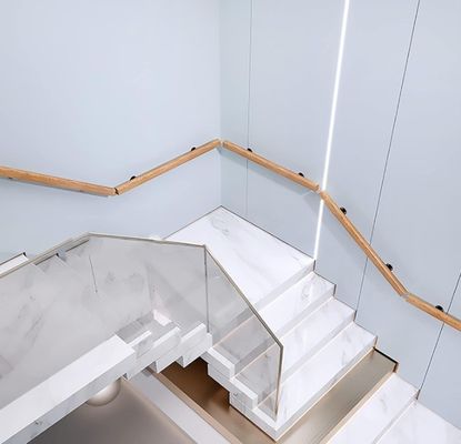 Holzgriffen für den Innenbereich Moderne Design-Stil Schiebefeste Treppe Wandmontierte Grabbar