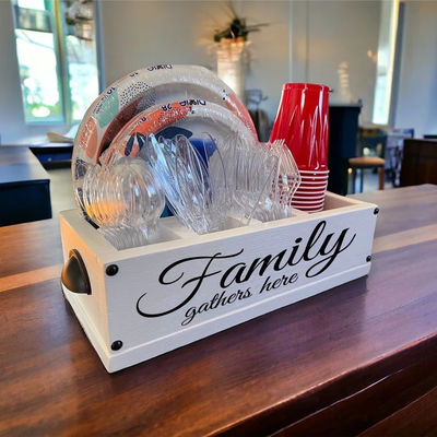 Machen Sie Hosting ein Breeze Solo Cup Holzhalter für Küchen-Schalter und Party Hosting