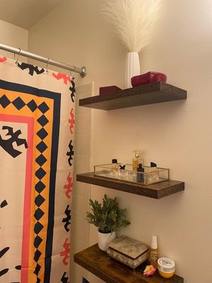 Naturholz-Schwimmbäume für Wandbildschirme Wohnzimmermöbel OEM-Lagerung