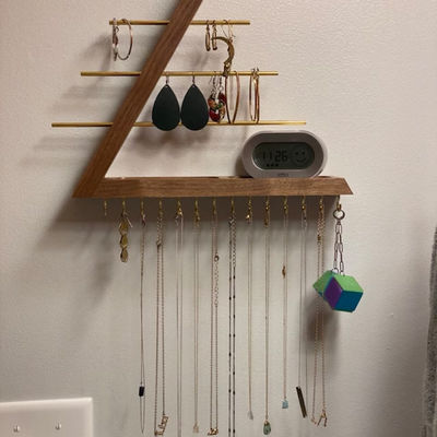 Logo angepasst akzeptabel unfertiges Birkenholz Farbe hängende Walnuss Schmuck Organisator