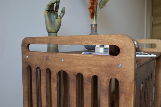 Innenkabine muss Platz mit Luxus-Abriss Holz Hunde Kiste Möbel sparen