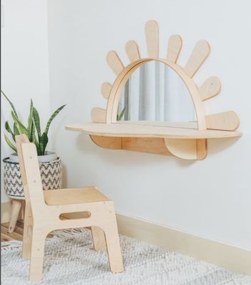 Wohnzimmer Wandmontierte Aktivitätstisch mit Stuhl Holzstil PANEL Kleinkindermöbel