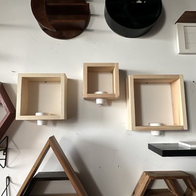 3 Stück Massiv Kiefernholz Wandregal Set mit weißen Keramikpflanzern Handgemachte Home Office Dekor