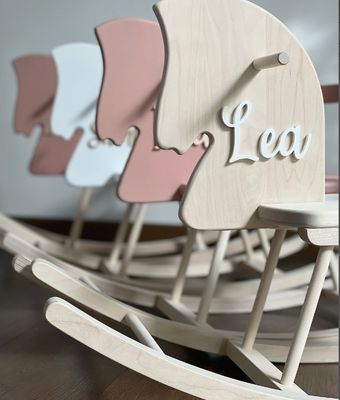 Innenministerium Personalisiertes Holz Schaukelpferd Spielzeug Holzpferd Montessori Schaukelpferd Schaukel