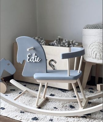 Innenministerium Personalisiertes Holz Schaukelpferd Spielzeug Holzpferd Montessori Schaukelpferd Schaukel