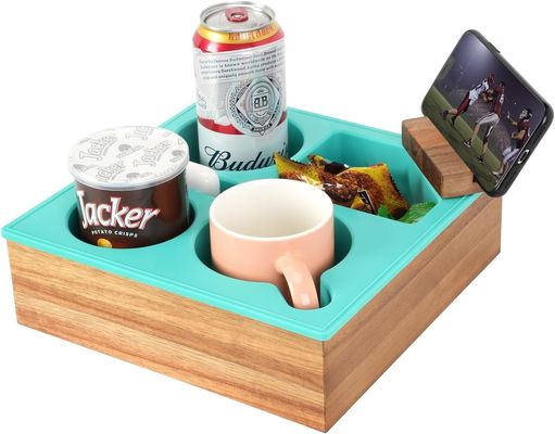 Customized Logo Weiches Silikon Akazien Holz Couch Caddy für Snacks Getränke Fernbedienung