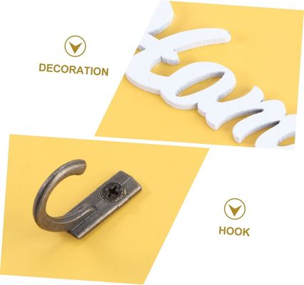 Eintrittsraum Schlammkammer Briefkasten und Schlüsselregal mit Holzspangen in Naturholzfarbe