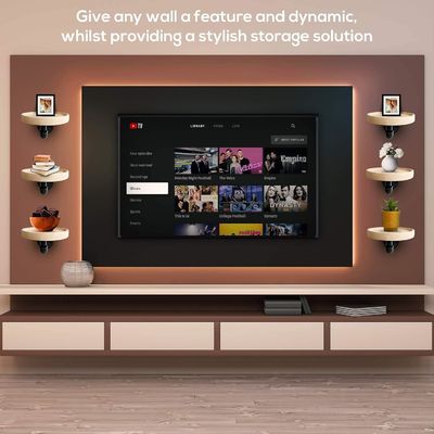 Postverpackung N Kleine runde schwimmende Eckregale aus massivem Holz für die Einrichtung von Wohnzimmern