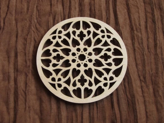 Einzigartige Holz-Rosette-Coasters für Kaffeetasse in Naturbirke und gotischem rustikalem Design