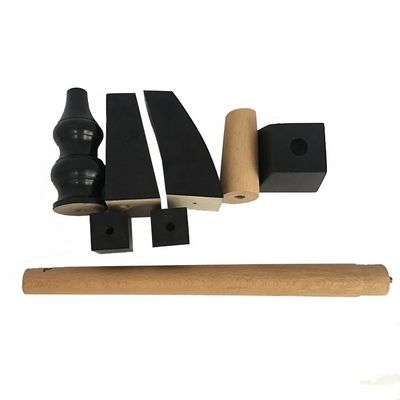 Holztischbeine und Möbeldeckung mit Holzmöbelzubehör