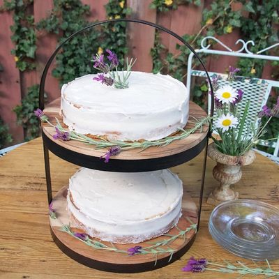 Wie Sie wünschen 2 Stufe Holz servieren Tablett mit Metall Halter Kuchen Dessert Anzeige