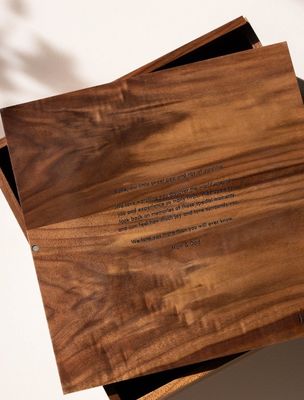 Moderne, minimalistische, benutzerdefinierte Speicherbox für personalisierte Logo-Erinnerungsstücke und -Halter