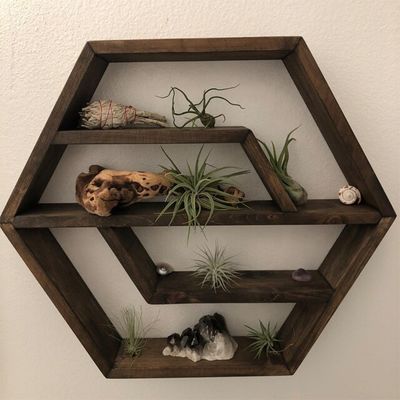 Hexagonaler Massivholz-Floating Shelf Modernes Design für Schlafzimmer Wohnzimmer und Küche