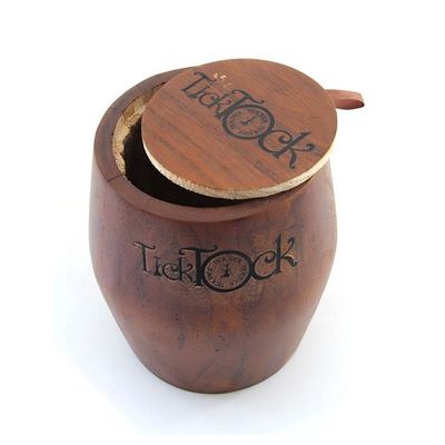 Einzigartiges Design Walnussholz Weinfassbecher für individuell angepasste Getränke bei besonderen Anlässen