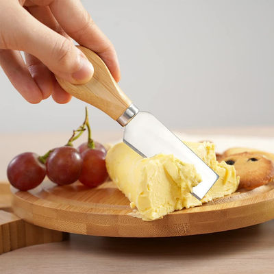 Bambuskäsebrett mit benutzerdefiniertem Logo und 4 Schneidmesser aus Edelstahl