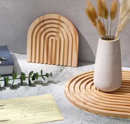 Customized Logo Akzeptable Regenbogen-Form Holz Schneidebrett für die Heimküche Dekoration