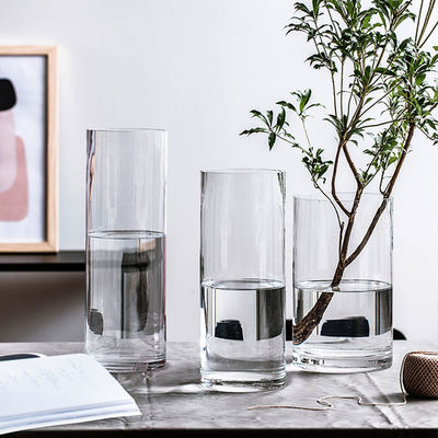 Minimalistische 60 cm hohe Glasvasen Die perfekte Kombination aus Stil und Funktion