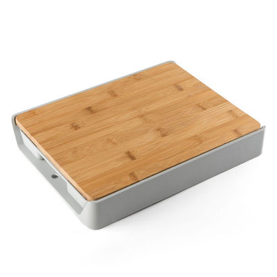 Bequemes Schnittbrett aus Bambus mit natürlicher Farbe