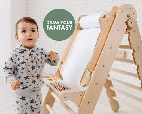 Montessori Kletterer Kleinkinder Spielplatz mit individuellem Logo und Kinderspielzeug