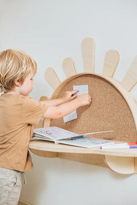 Umweltschonende Sonnenlicht-Wand-Tisch- und Stuhl-Set für Kleinkindermöbel