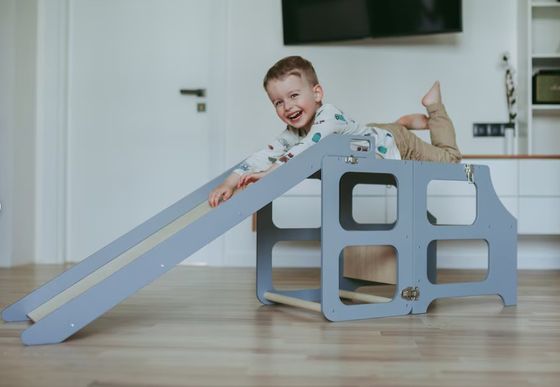 Postverpackung Wohnzimmer Küche Turm 3in1 Klappsteiger Stuhl Schreibtisch Rutsche für Kinder