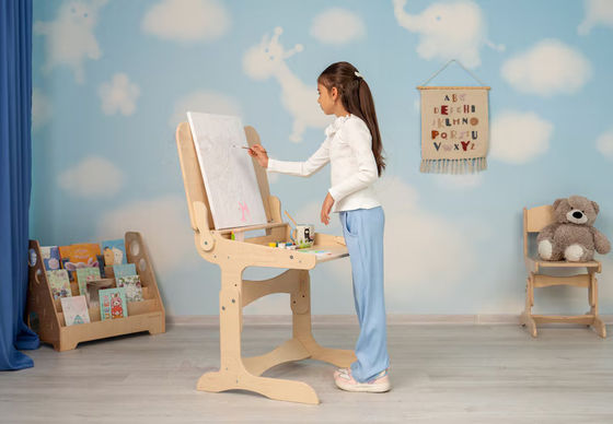 Montessori-Studiemöbel für Kinder