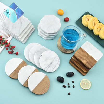 4 Zoll Acacia Hexagon geometrisch rundes Holz und Marmor Holz weißer Kork-Coasters Platten-Set