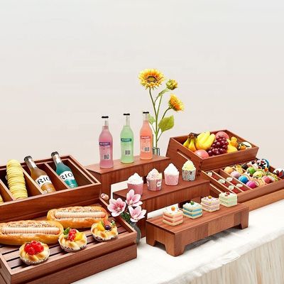 Sapele Holzbuffet Catering Lebensmittel Brot Display Rack Holzkake Dessert Sushi Display Stand