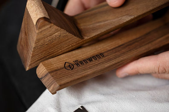 Logo Anpassung Logo Akzeptabel Lackiert Holz Laptop Stand für Schreibtisch