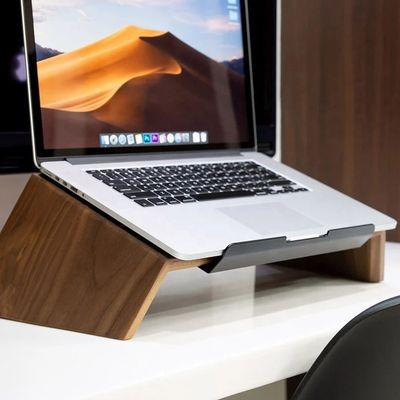 Kostenlose Probe Laptop Holz-Stand Doppelstufen Computerhalter für Computermonitor