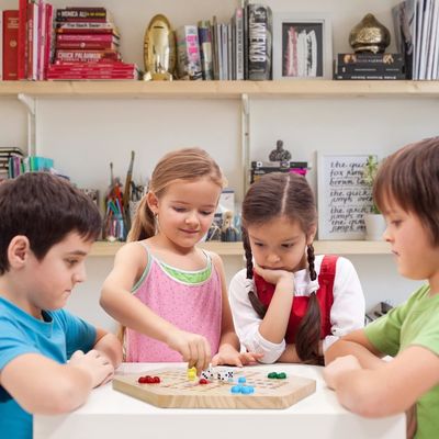 Hohe Menge Massiv Eiche Doppelseitige Murmeln Holz Brettspiel mit kundenspezifischem Logo