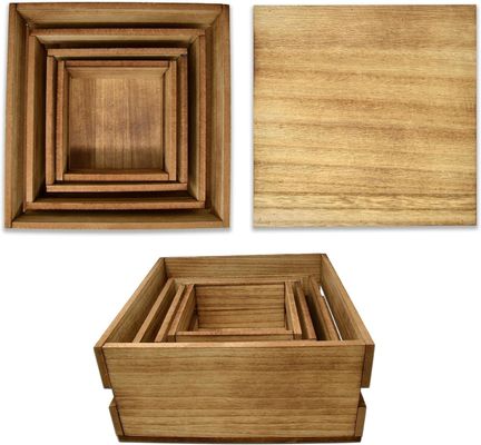 Holzkuchenständer im rustikalen Stil mit 4 individuell angepassten Logos