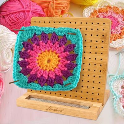 Handgefertigte Strick-Blockmatte Bambusbrett mit Stangen Mini-Holzkiste Pillenlagerung