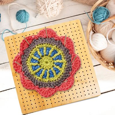 Handgefertigte Strick-Blockmatte Bambusbrett mit Stangen Mini-Holzkiste Pillenlagerung