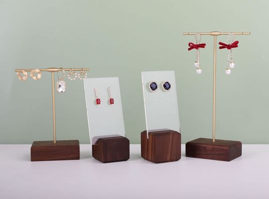 Kleine Ohrringe - die perfekte Lösung für die Organisation Ihrer Schmuckkollektion