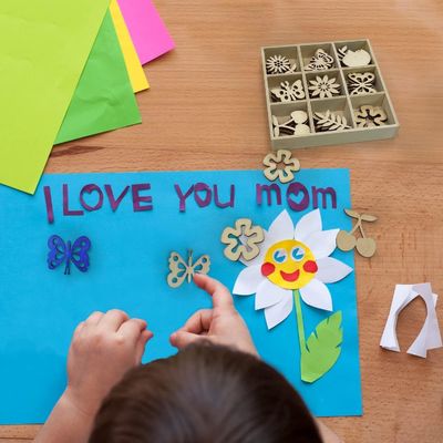 Holzverzierungen Lasergeschnittener Blätter Scheiben in Blumenthemen für Naturdekor 45 Stück