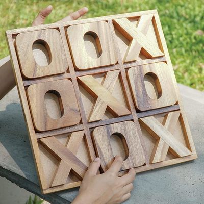 Holz XOXO Tic Tac Toe Brettspiel Ideal für Outdoor-Dekor und Männerunterhaltung