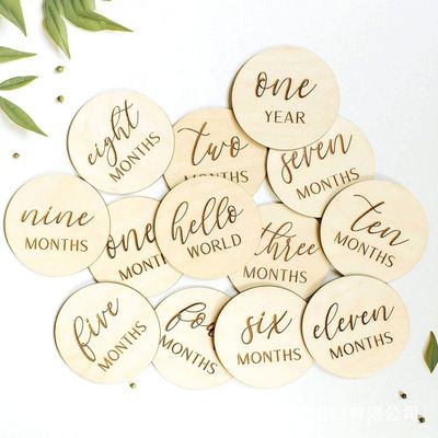 Maßgeschneiderte Größe Sperrholz Baby Monatliche Meilensteinkarte Ideal für Neugeborene Geburtsankündigung