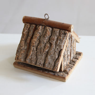 Holz-Vogelhaus mit Seidenwand, handgefertigt und umweltfreundlich