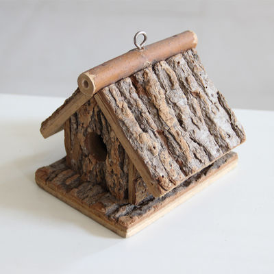 Holz-Vogelhaus mit Seidenwand, handgefertigt und umweltfreundlich