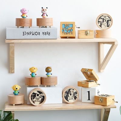 Custom Maple Walnut Hand Crank Musikbox für Weihnachten Geburtstag Valentinstag Feiertagsgeschenk
